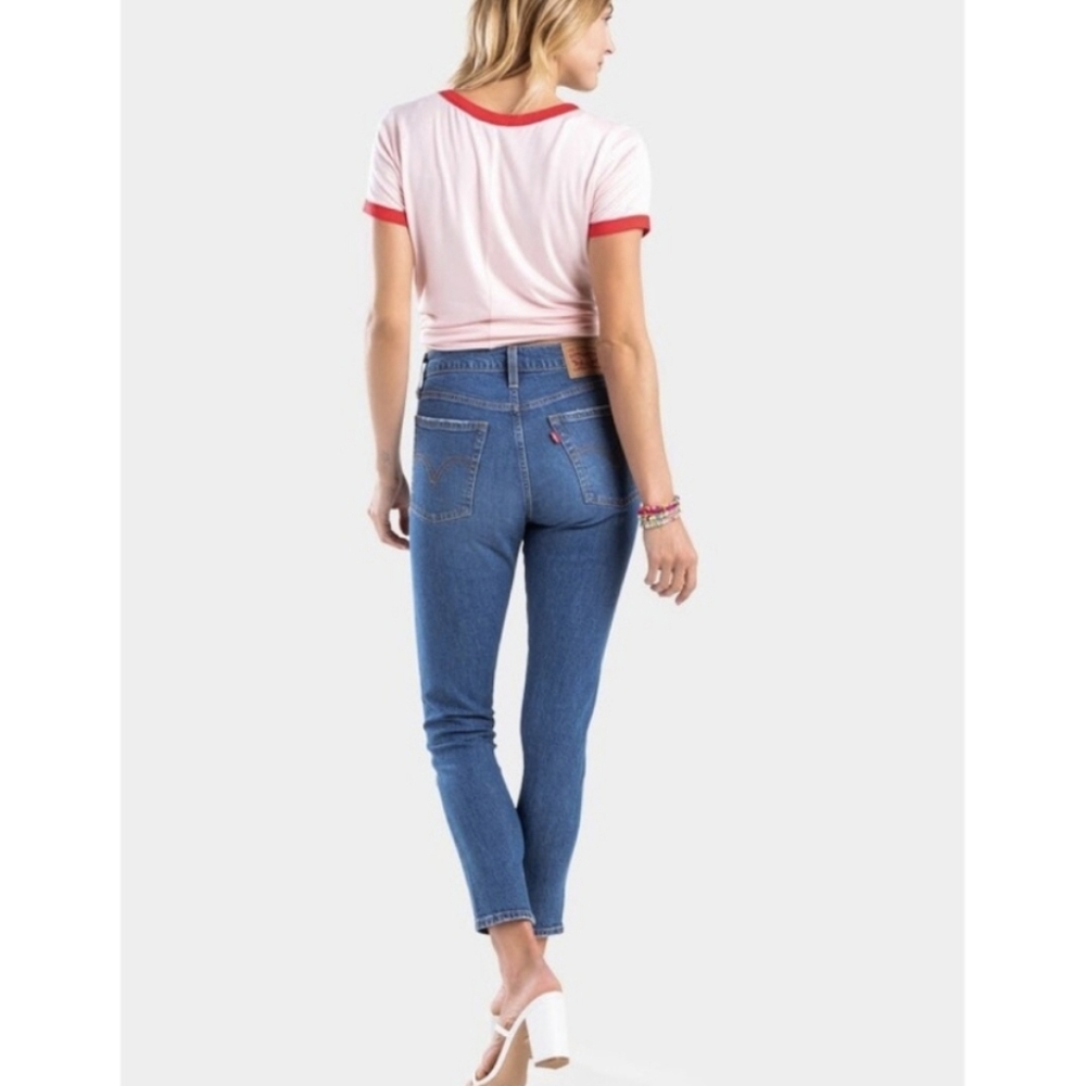 Levi's Wedgie Skinny High Rise Jeans - Picture 3 of 9